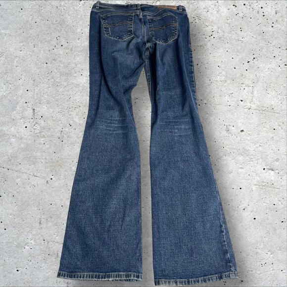 Express Precision Fit Low‎ Rise Boot Cut Stretch Denim Jeans woman’s Size L - Picture 2 of 6